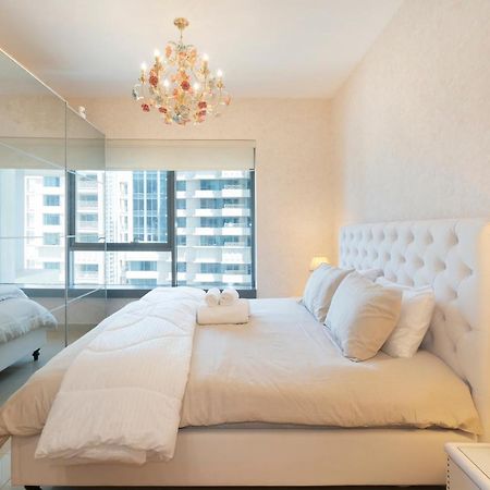 Downtown Dubai, Luxury 2 Bed 2 Bath Apartment - Pool, Gym, Aircon, Parking - Views Of The Dubai Fountain & Burj Khalifa Екстериор снимка