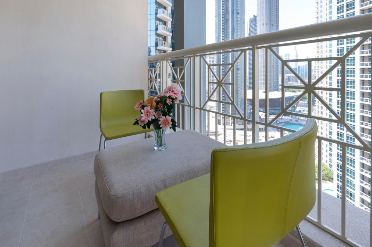 Downtown Dubai, Luxury 2 Bed 2 Bath Apartment - Pool, Gym, Aircon, Parking - Views Of The Dubai Fountain & Burj Khalifa Екстериор снимка