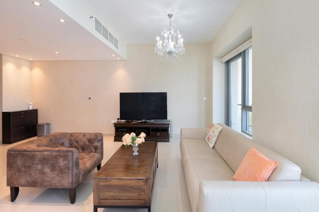 Downtown Dubai, Luxury 2 Bed 2 Bath Apartment - Pool, Gym, Aircon, Parking - Views Of The Dubai Fountain & Burj Khalifa Екстериор снимка