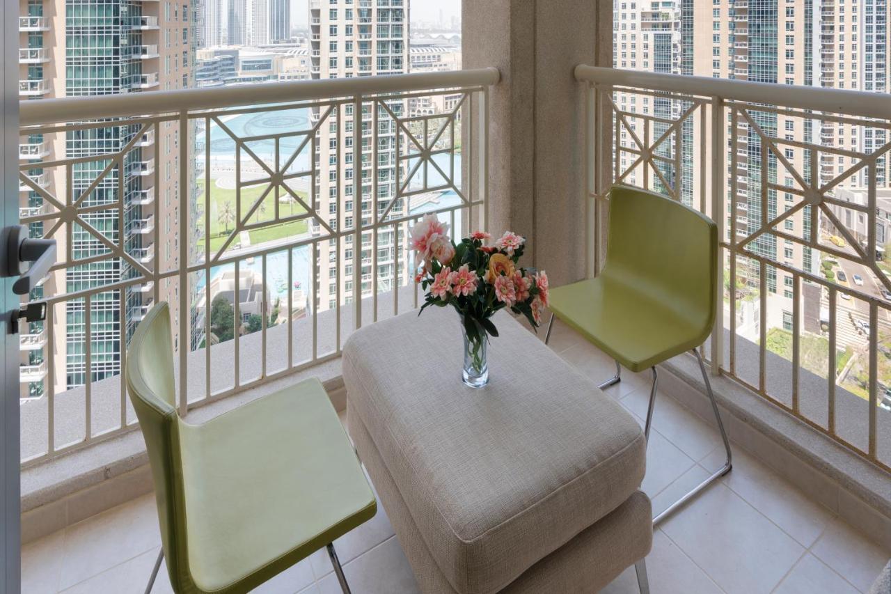 Downtown Dubai, Luxury 2 Bed 2 Bath Apartment - Pool, Gym, Aircon, Parking - Views Of The Dubai Fountain & Burj Khalifa Екстериор снимка
