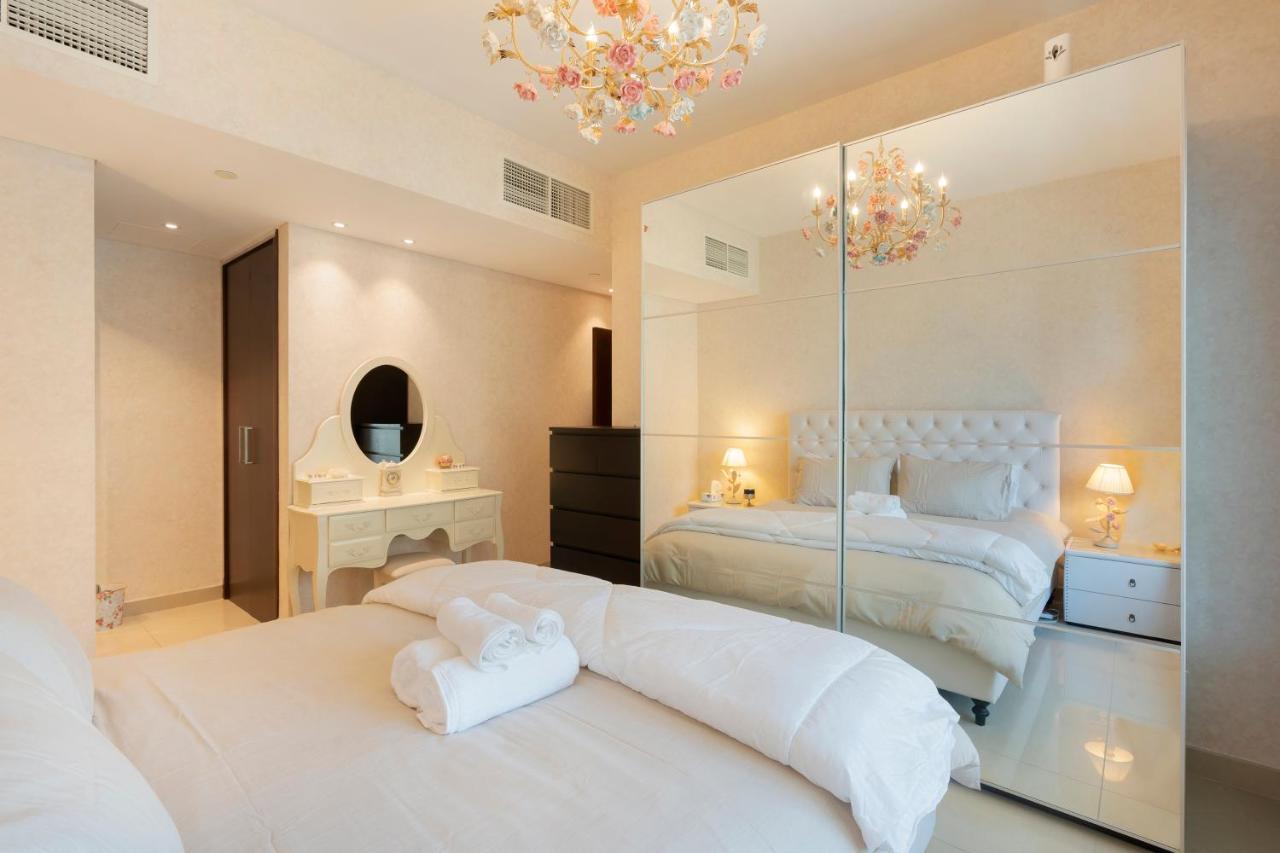Downtown Dubai, Luxury 2 Bed 2 Bath Apartment - Pool, Gym, Aircon, Parking - Views Of The Dubai Fountain & Burj Khalifa Екстериор снимка